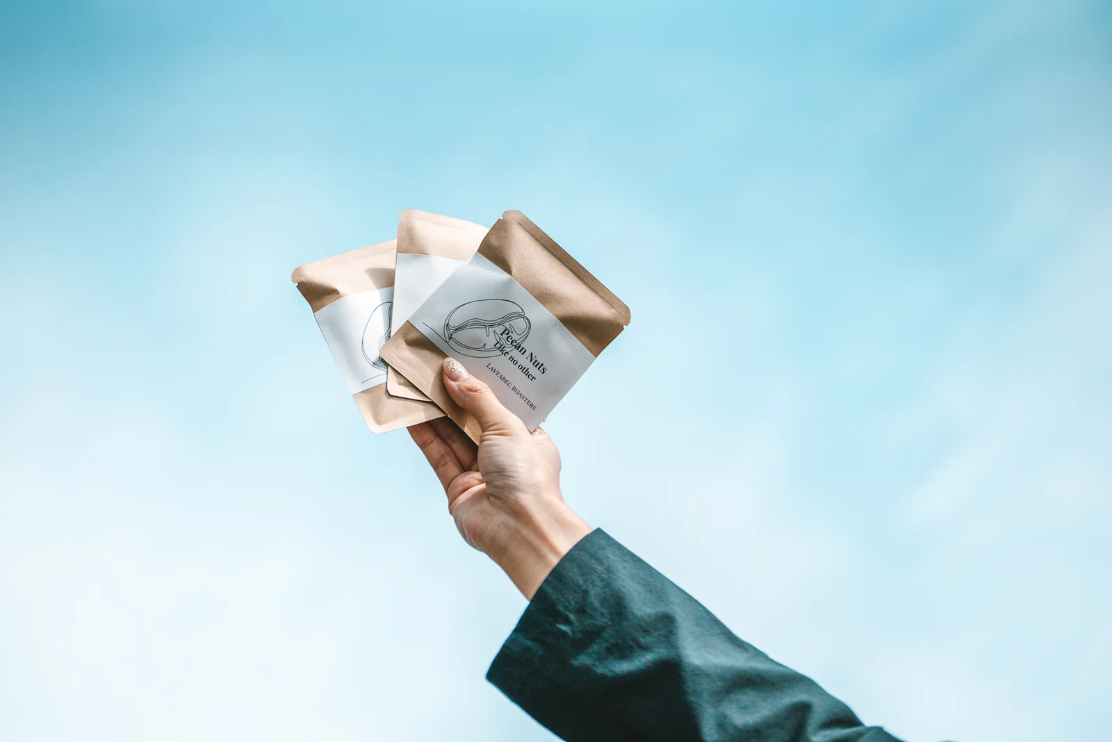 Specialty coffee monthly subscription (mail-order)
